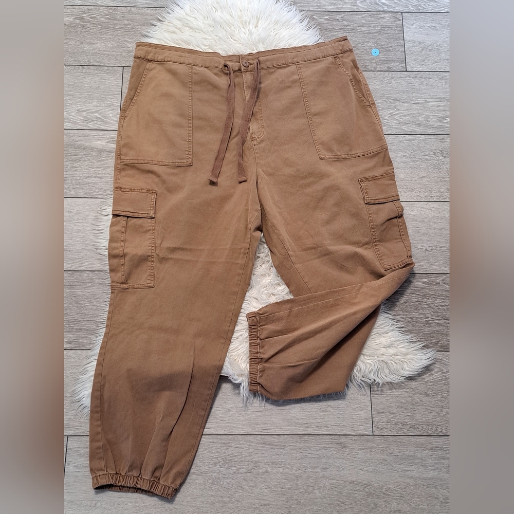 Brand New George Women's Plus Size Tan Jogger Pants